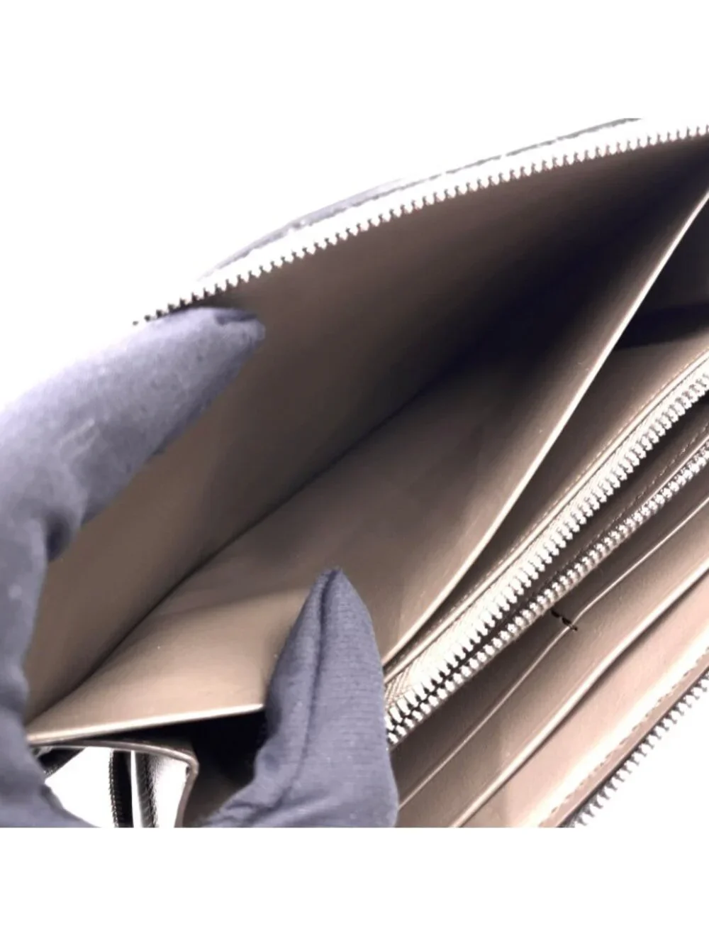 Bottega Veneta Maxi Intrecciato Leather Gray Wallet Silver